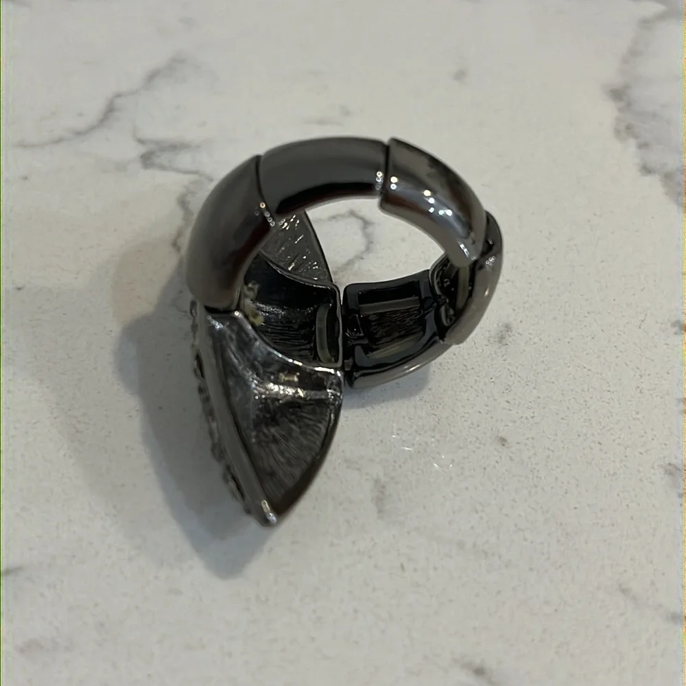 BCBG RING - Picture 5 of 5